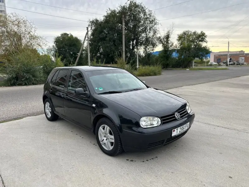 Volkswagen Golf, 2003