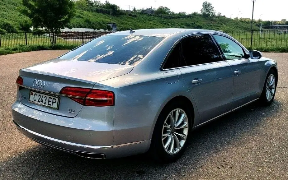 Audi A8, 2016