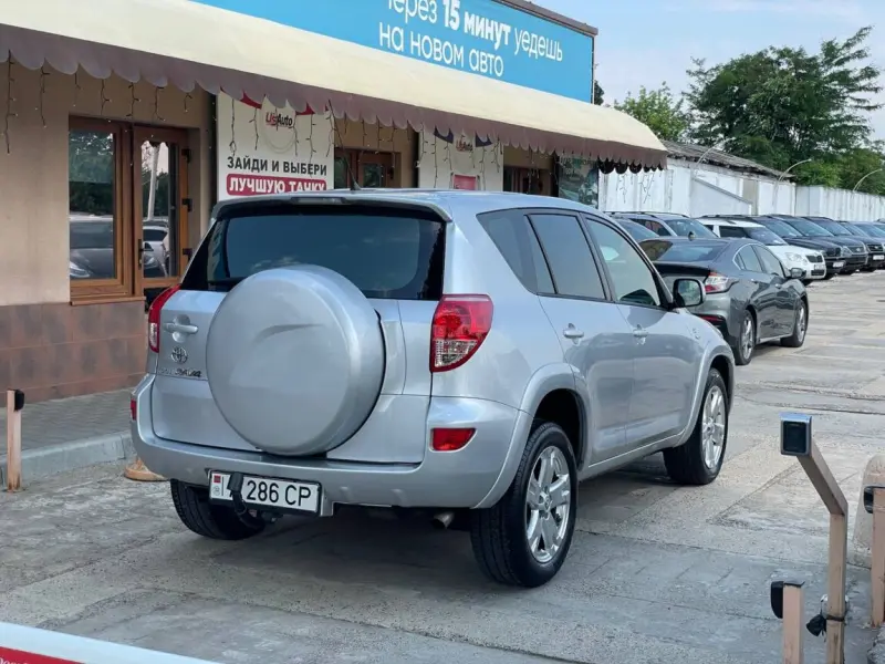 Toyota RAV4, 2007