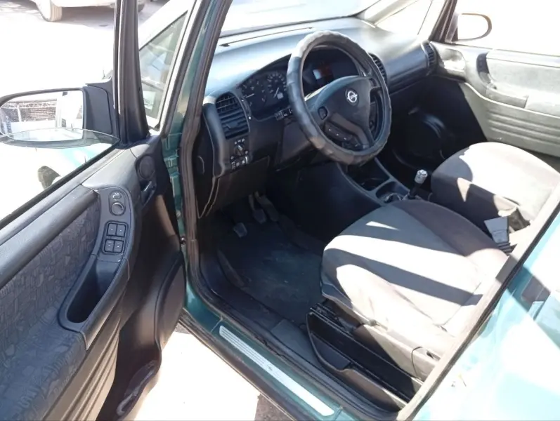 Opel Zafira, 2002