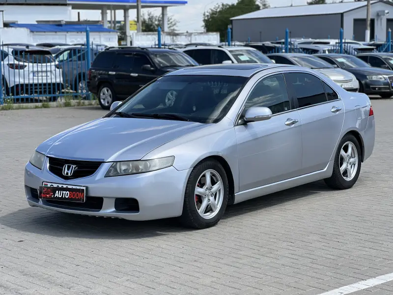 Honda Accord, 2004