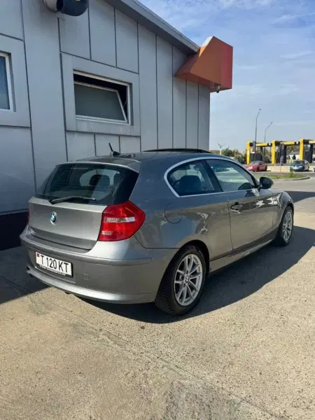 BMW 3 Series, 2010