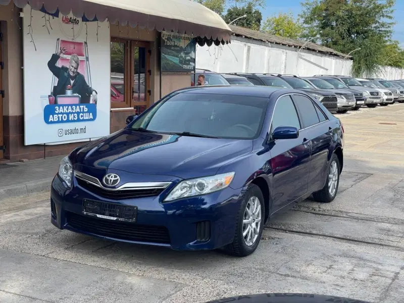Toyota Camry, 2010