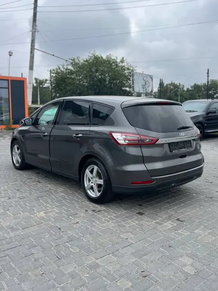 Ford C-Max, 2015