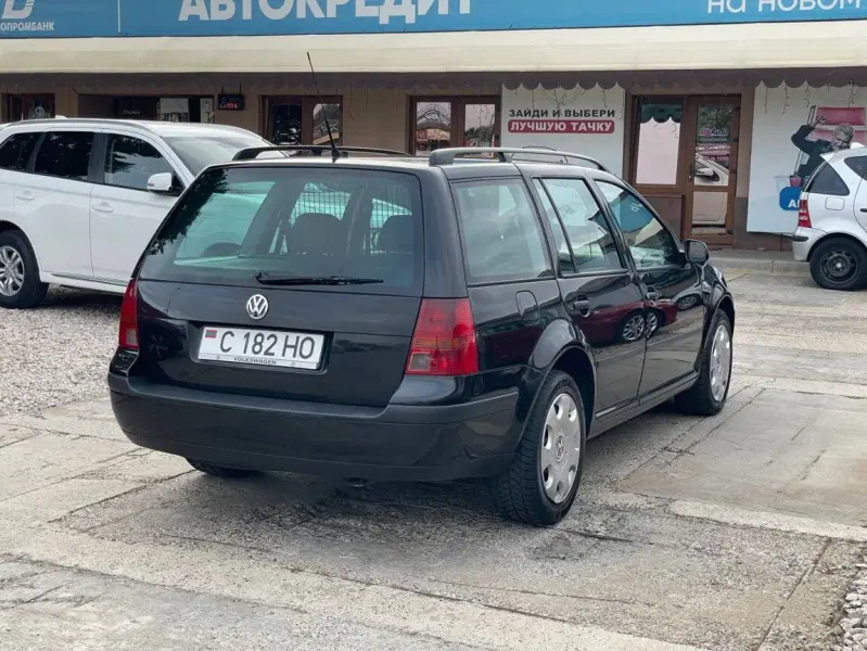 Volkswagen Golf, 2004