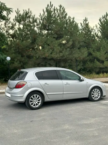 Opel Astra, 2004