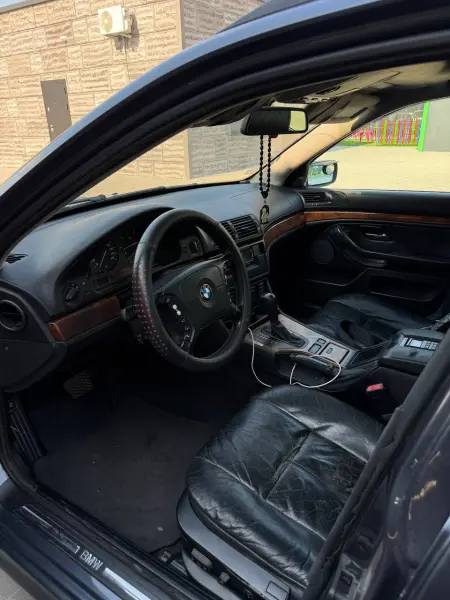 BMW 5 Series, 1999