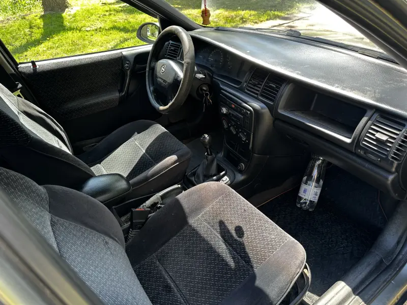 Opel Vectra, 1997