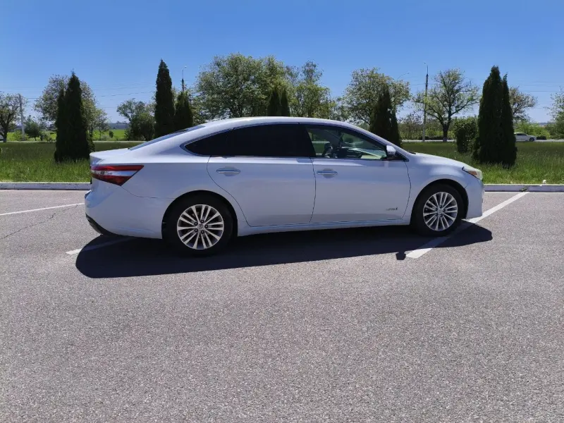 Toyota Avalon, 2013