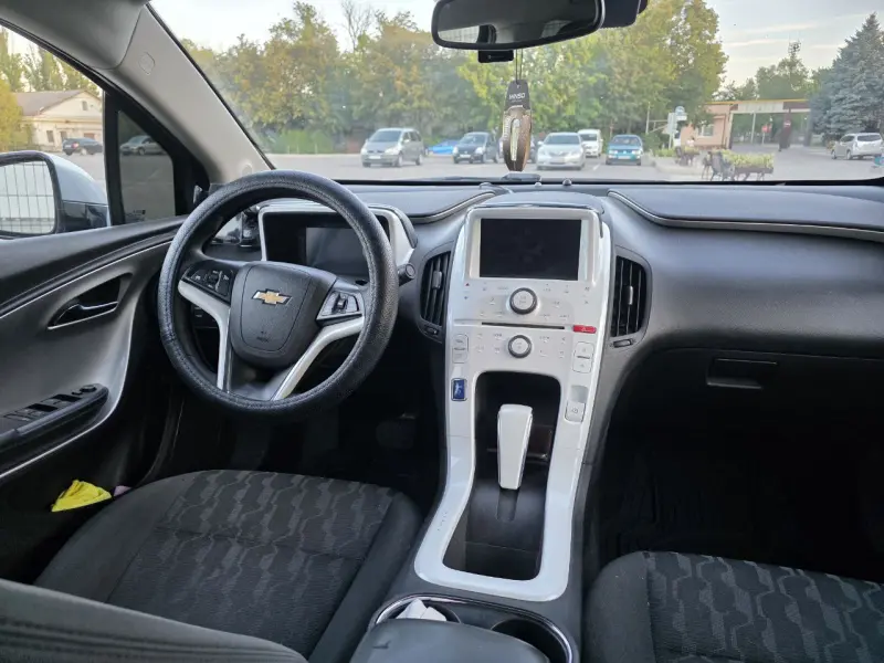 Chevrolet Volt, 2011