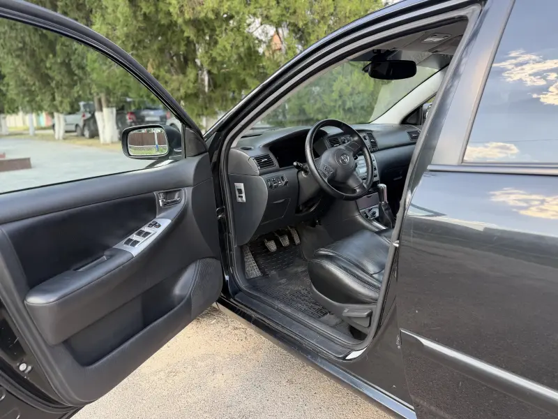 Toyota Corolla, 2005