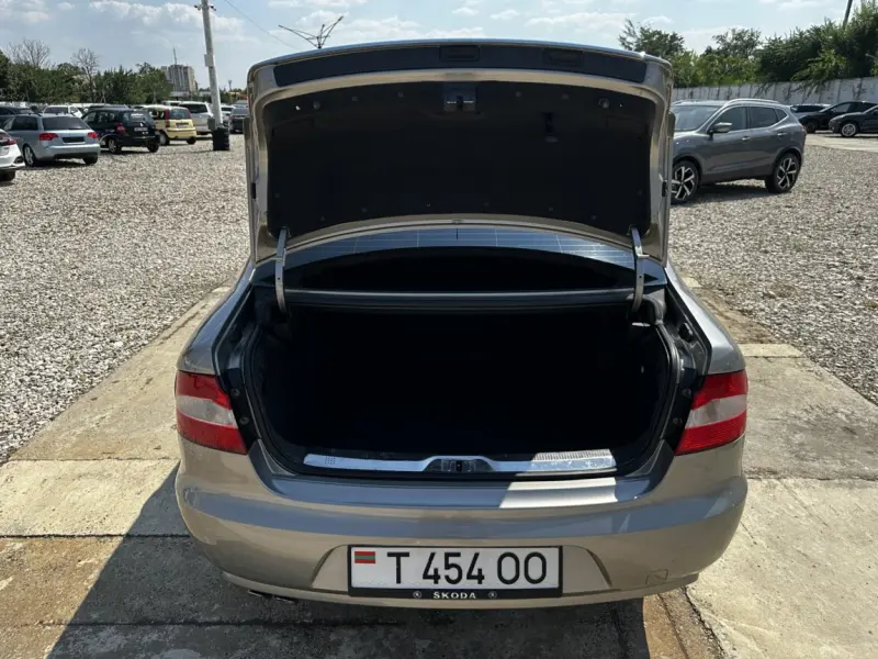 Skoda Superb, 2009