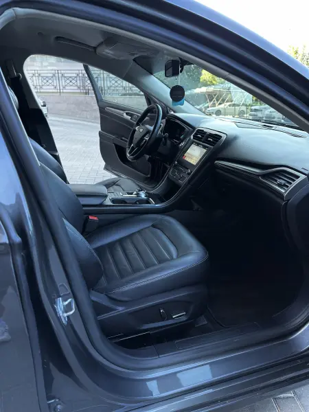 Ford Fusion, 2017