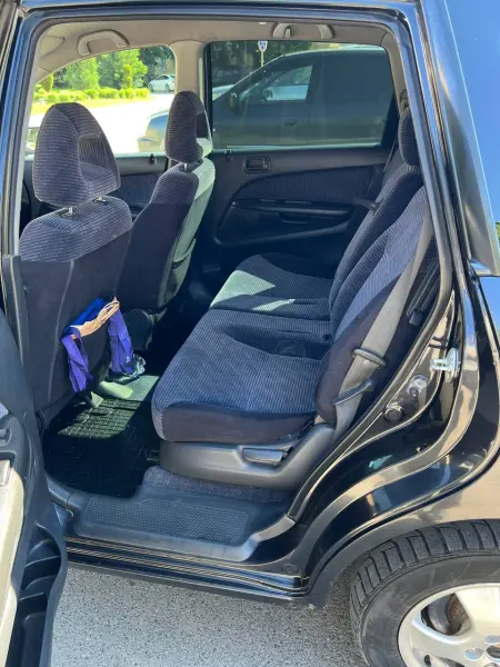 Honda Stream, 2001