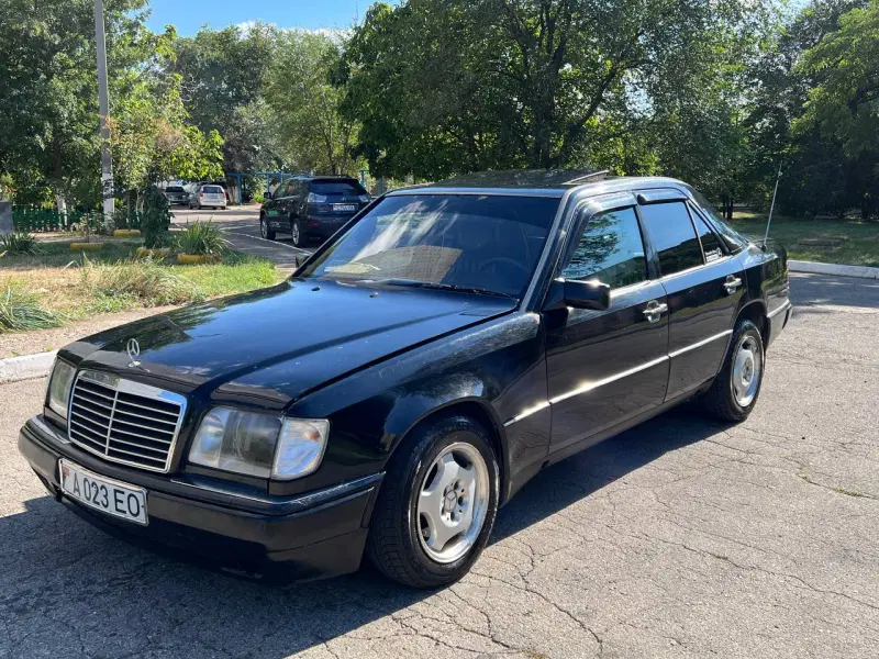 Mercedes-Benz E-Class, 1994