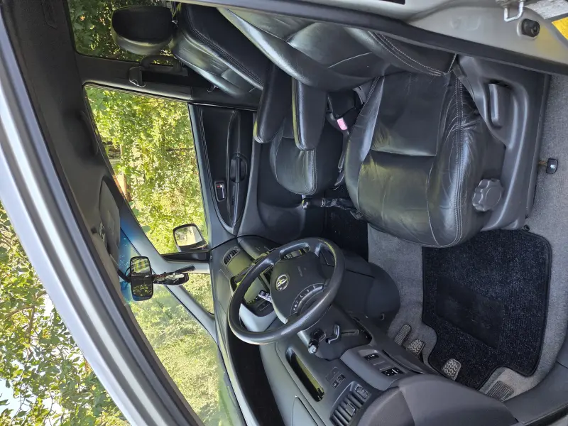 Toyota Previa, 2004