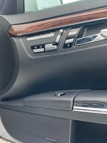 Mercedes-Benz S-Class, 2009