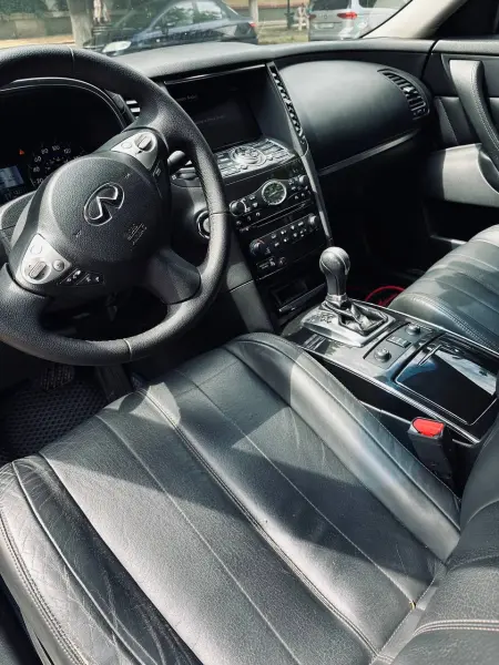 Infiniti FX-Series, 2012
