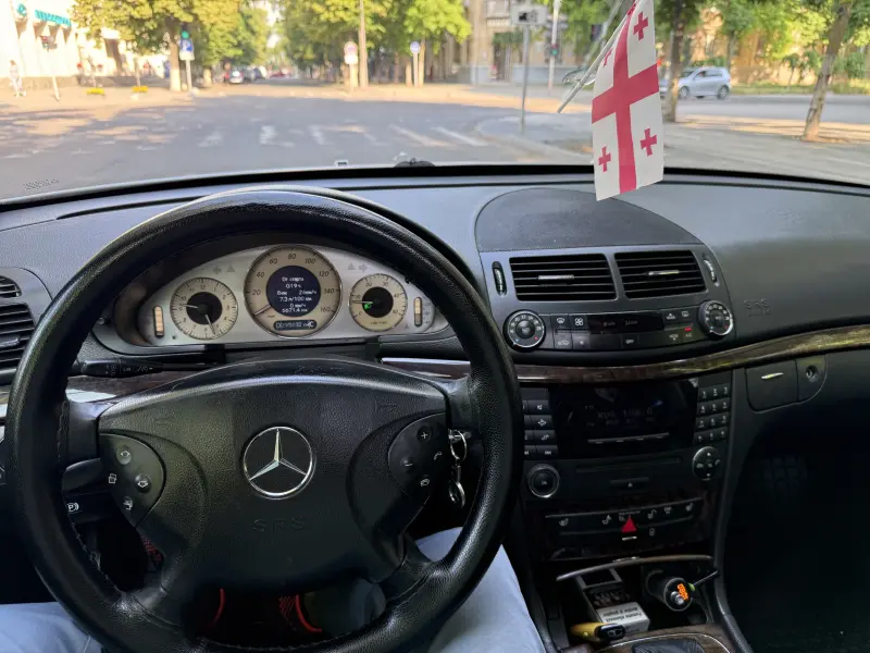 Mercedes-Benz E-Class, 2006