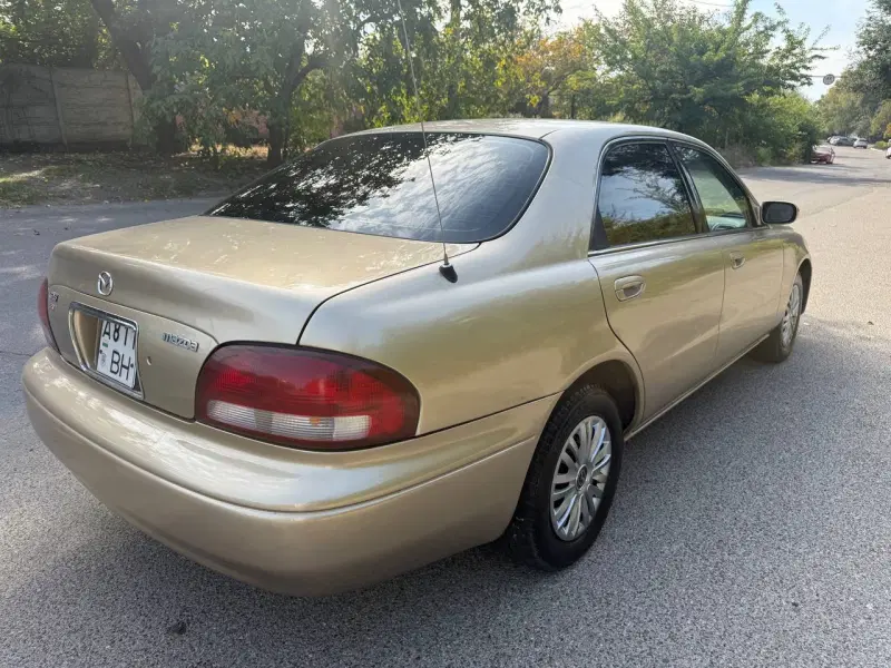 Mazda 626, 1998