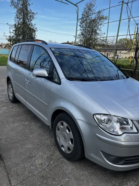 Volkswagen Touran, 2008