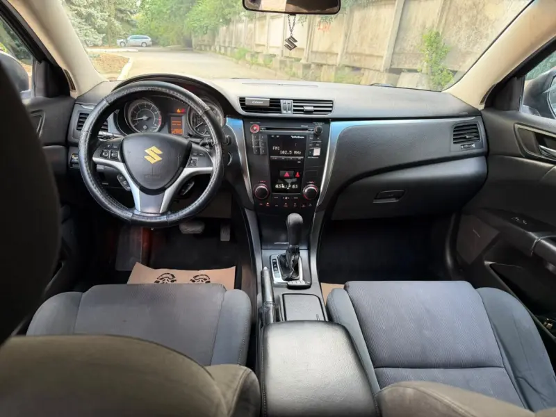 Toyota Camry, 2011