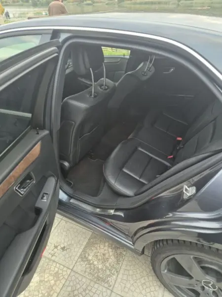 Mercedes-Benz E-Class, 2010