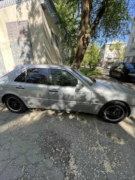 Mercedes-Benz C-Class, 1995