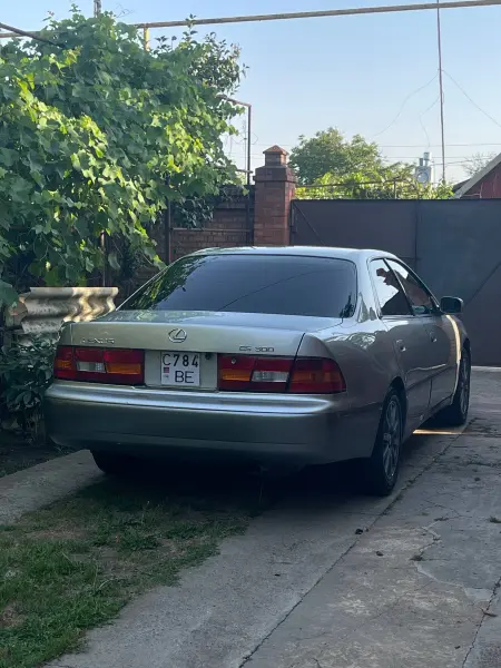 Lexus ES, 1997