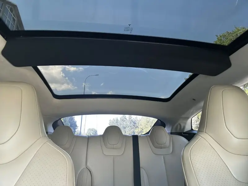 TESLA S, 2014