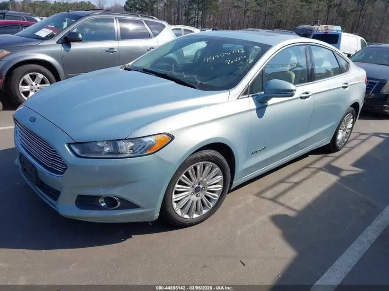 Ford Fusion, 2013