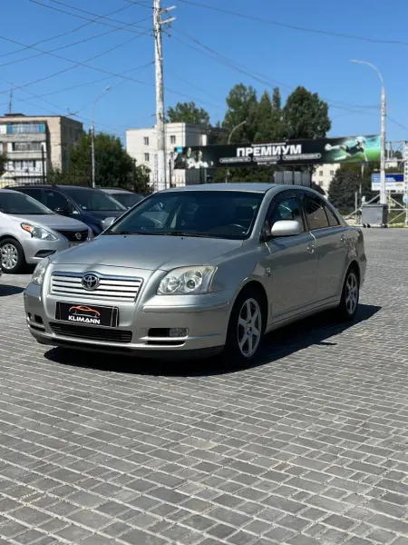 Toyota Avensis, 2004