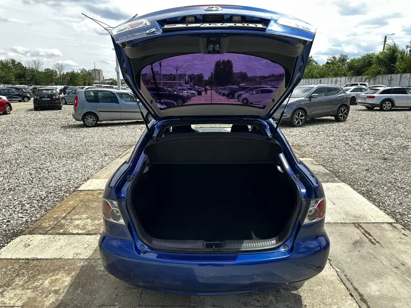 Mazda 6, 2004