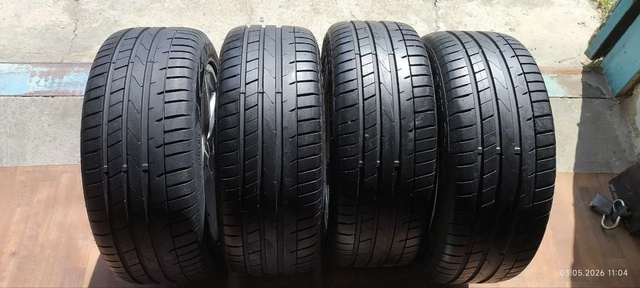 225/50R17