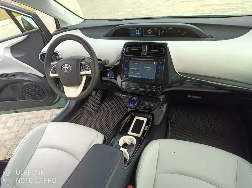 Toyota Prius, 2016