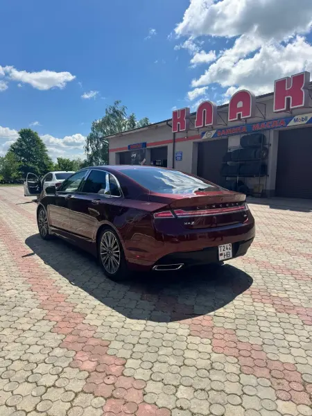 Lincoln MKZ, 2014