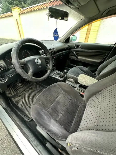 Volkswagen Passat, 2000