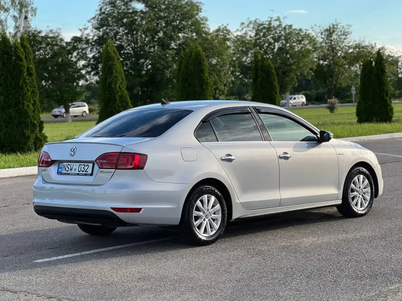 Volkswagen Jetta, 2013