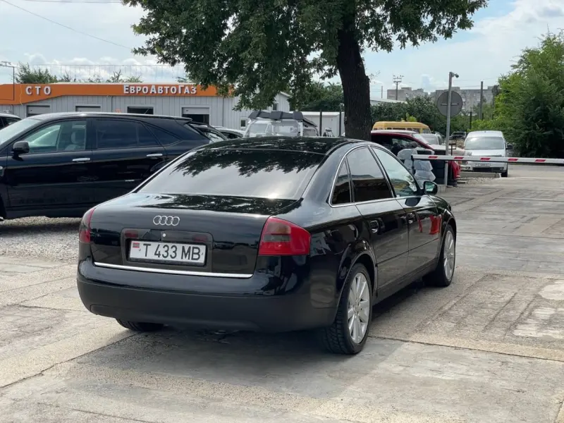 Audi A6, 2001