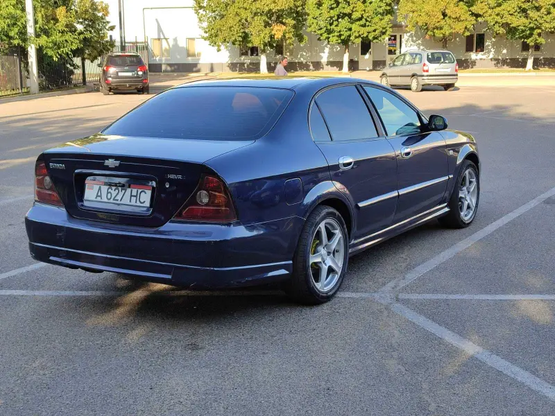 Chevrolet Evanda, 2005