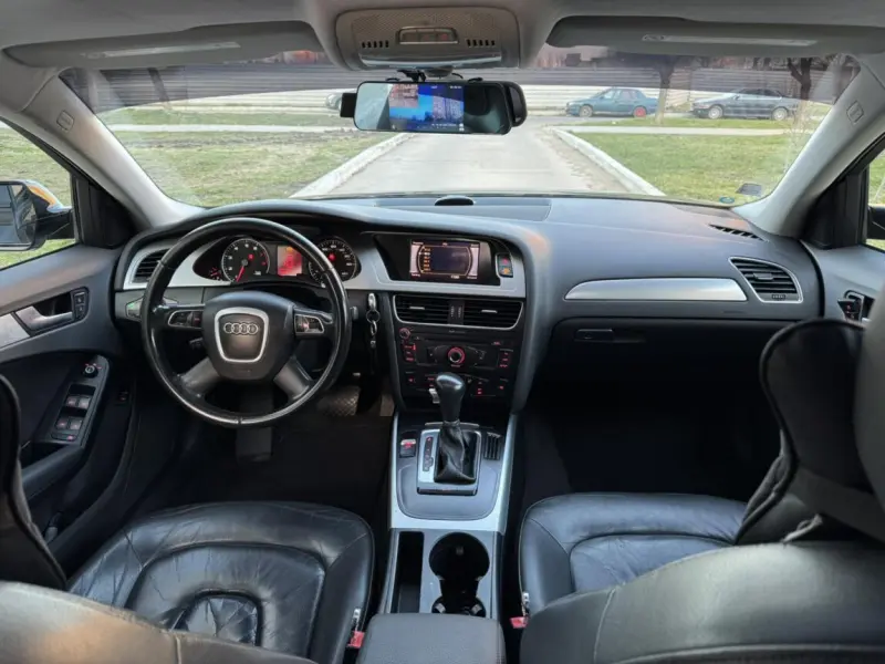 Audi A4, 2011