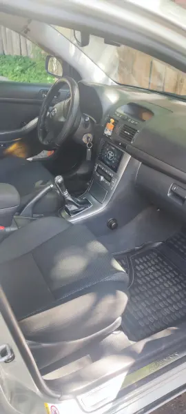 Toyota Avensis, 2003