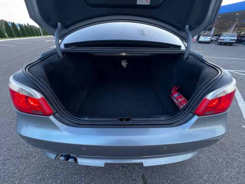 BMW 5 Series, 2004
