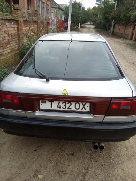 Mazda 626, 1988
