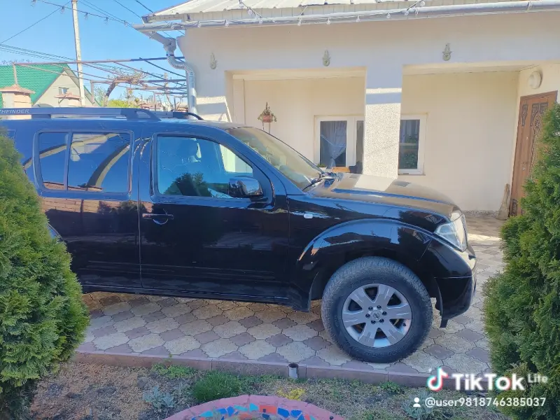 Nissan Pathfinder, 2006