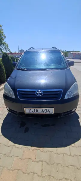 Toyota Avensis Verso, 2002
