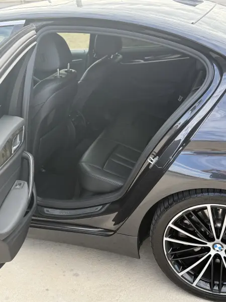 BMW 5 Series, 2019