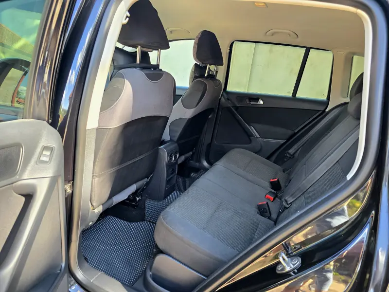 Volkswagen Tiguan, 2012