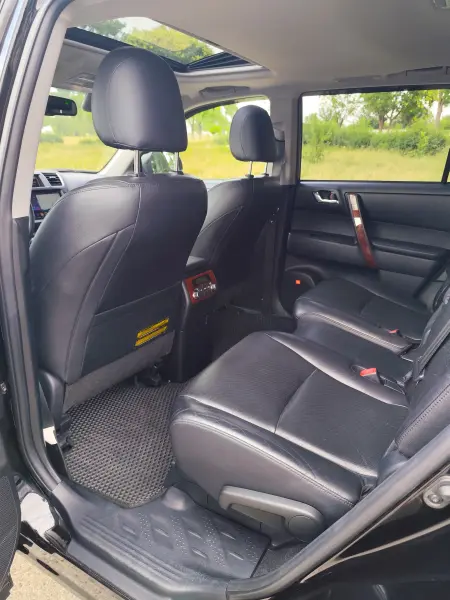 Toyota Highlander, 2011