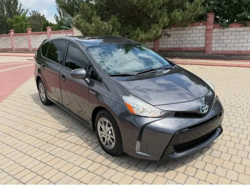 Toyota Prius, 2015